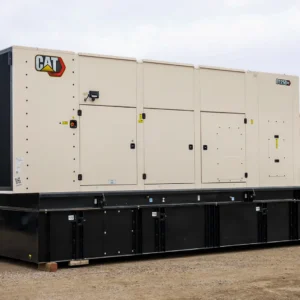 Generador diésel Caterpillar de 1250 kW nuevo en gabinete blanco, vista exterior del equipo en venta